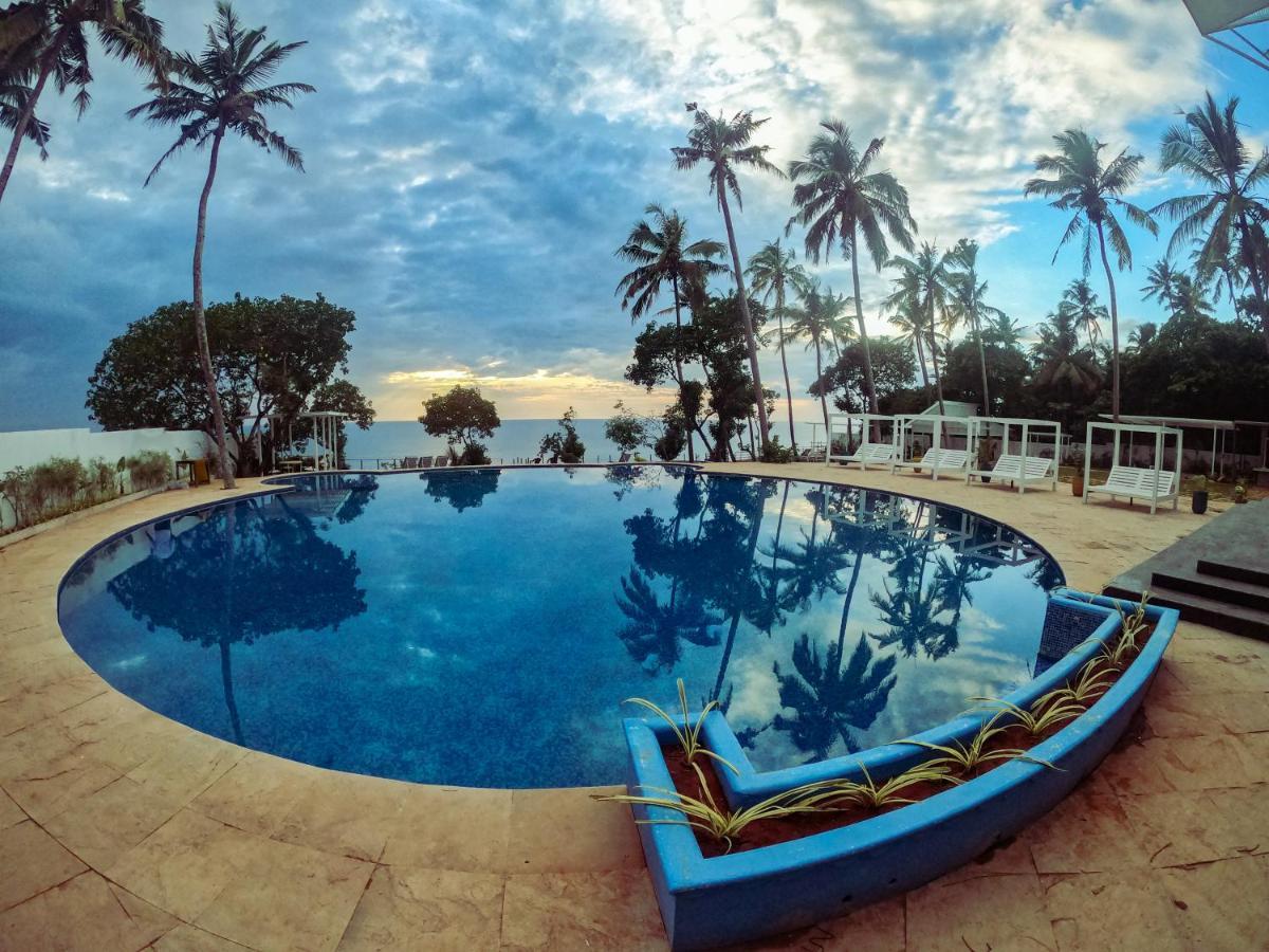 Elixir Cliff Beach Resort And Spa 瓦尔卡拉 外观 照片